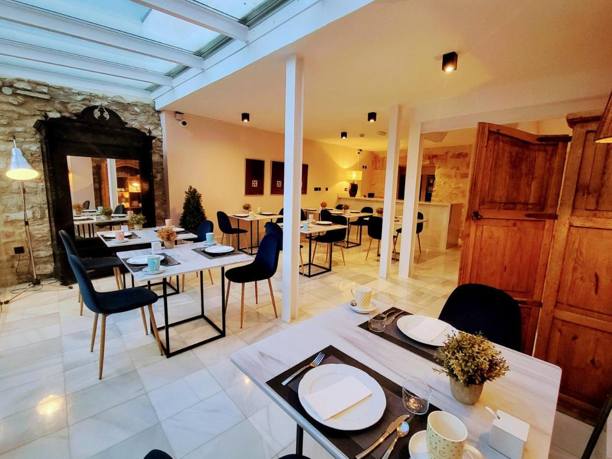Hotel Carmen Boutique Baeza Bagian luar foto